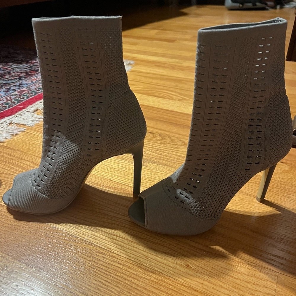 Grey booties - Picture 3 of 4